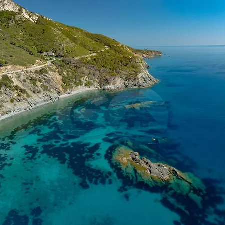 Casa Bianca - Goelba Vila Pomonte