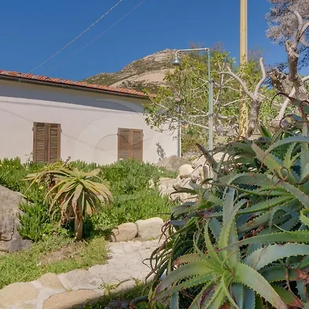 Casa Bianca - Goelba * פומונטה