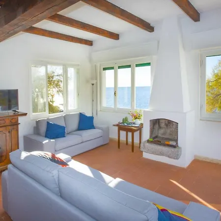 Casa Bianca - Goelba * Помонте