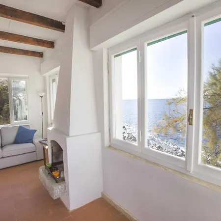 Casa Bianca - Goelba *